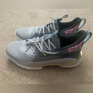 Steph Curry / Under Armour CNY 6